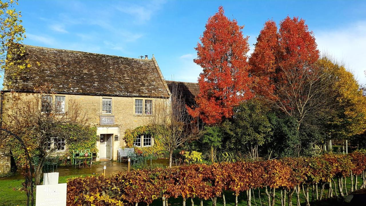 Pear Tree Inn Whitley Whitley (Wiltshire) Exterior foto