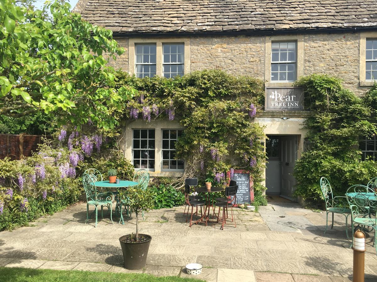 Pear Tree Inn Whitley Whitley (Wiltshire) Exterior foto
